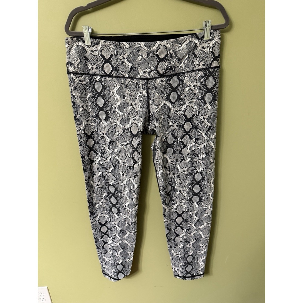Victoria Secret Sport Knockout Snakeskin Leggings Yoga/Exercise/Gym Pants Sz XL